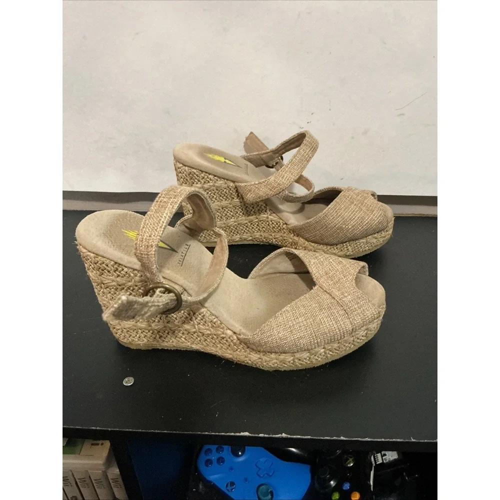 Volatile Espadrille Wedges Beige Womens Size 7 Open Toe Ankle Strap Sandals